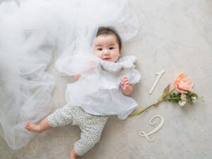 ハーフバースデーの女の子の写真